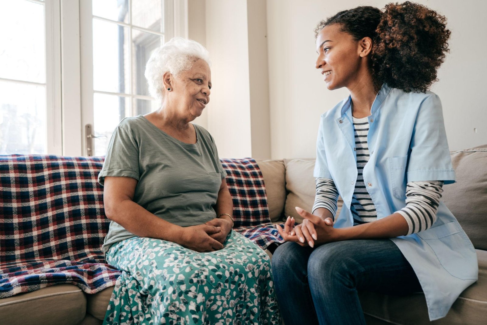Home Caregivers in New York – 6 Roles in Healthcare Staffing Services